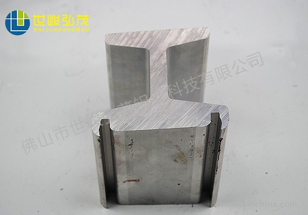 高鐵地鐵導電軌鋁合金型材