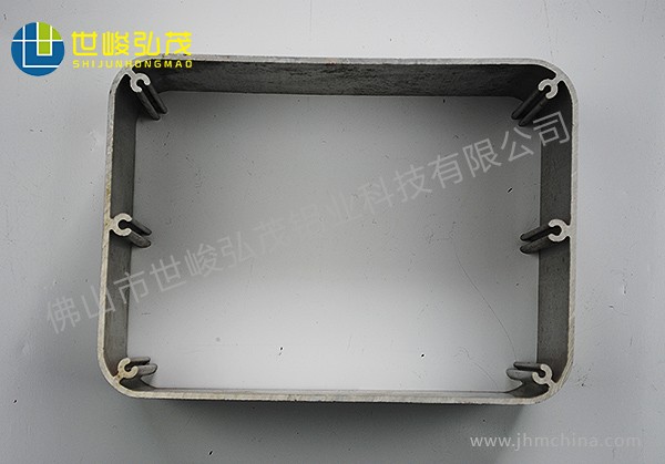 3000T機(jī)大方管鋁合金鋁型材-3 3000T機(jī)大方管鋁合金鋁型材-3