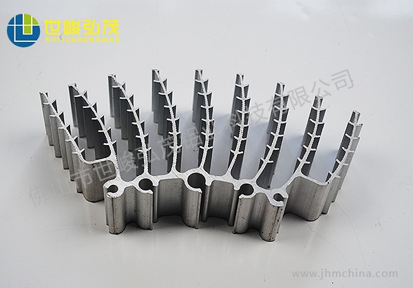 特殊電子散熱器鋁型材-2